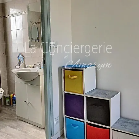 Maison Proche Du Port Avec Terrasse Et Cour Privative