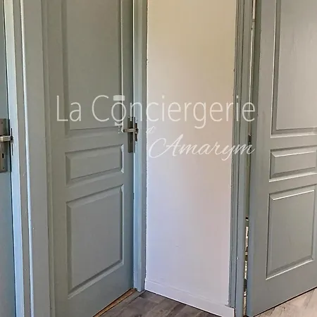 Maison Proche Du Port Avec Terrasse Et Cour Privative *