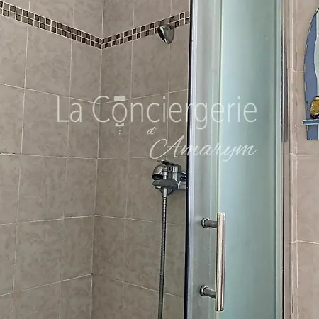 Prázdninový dům Maison Proche Du Port Avec Terrasse Et Cour Privative *