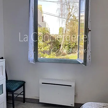 Maison Proche Du Port Avec Terrasse Et Cour Privative