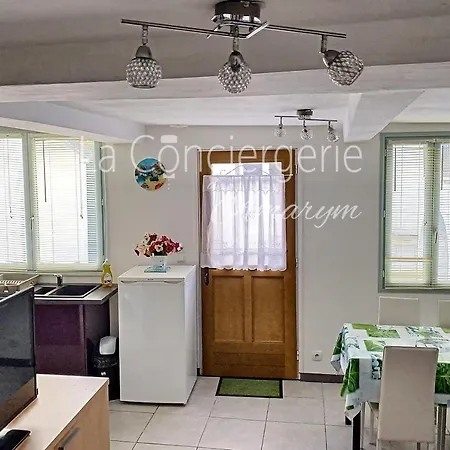 Prázdninový dům Maison Proche Du Port Avec Terrasse Et Cour Privative Le Tréport